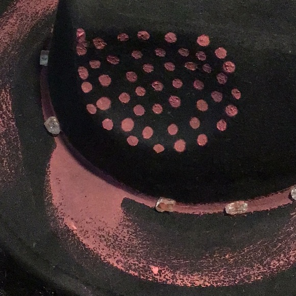 Custom design hat - Picture 4 of 4